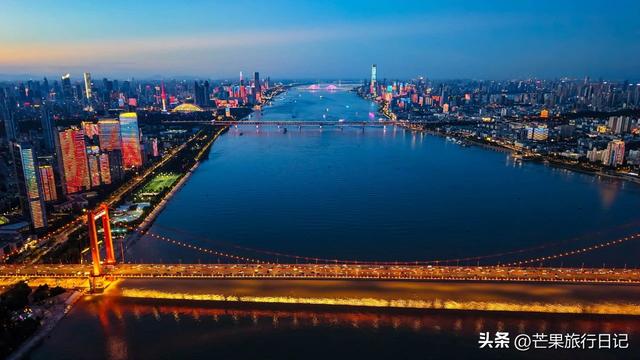 湖北省会武汉，不愧为中部最大的城市，魅力直追重庆
