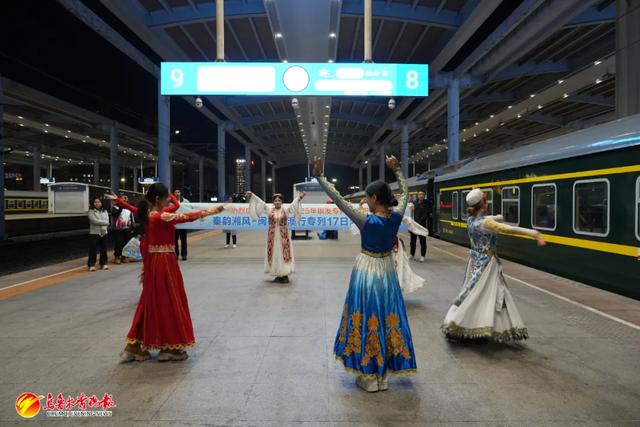 银发专列再出发：60+的他们 开启17天的东南探秋之旅