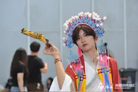 动漫二次元消费热潮来袭图片