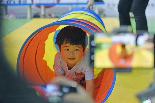 晚上一年幼儿园可能改变孩子一生轨迹，多大入园最好？关键看3点
