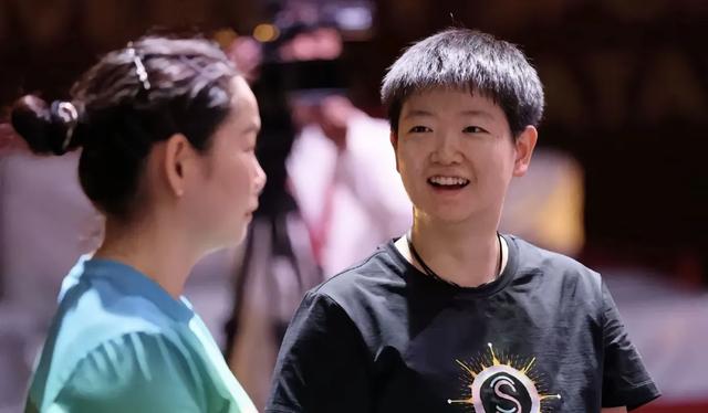 孙颖莎变了！瑞典大满贯 因为有她在 没想到莎莎居然变成了这样