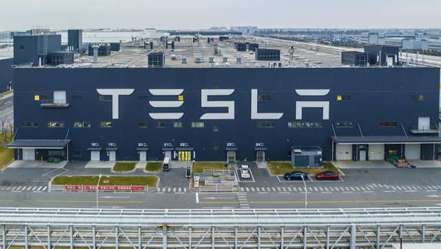 薪酬方案通过，马斯克赌未来，AI时代加速到来。