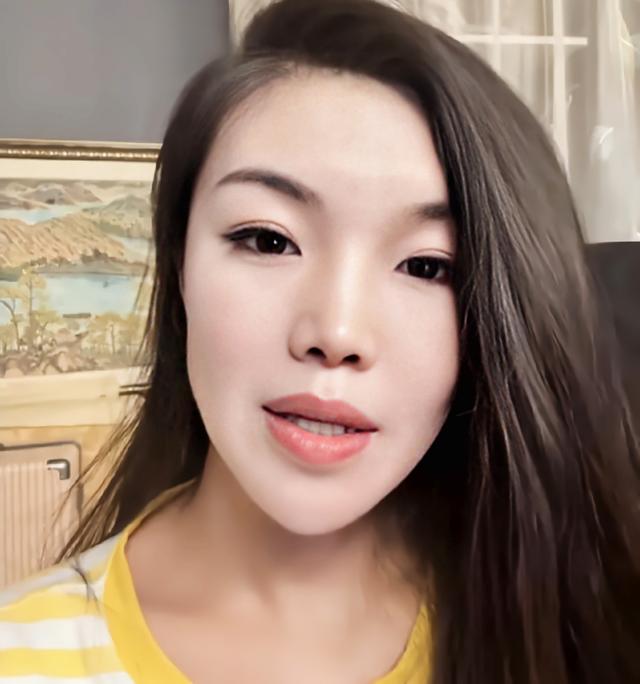 让嫂带火高兴社后，网友实地现场打卡，五十多一张票有七个人观看