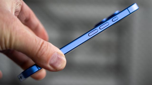 iPhone 17 Air超薄设计曝光：电量感人，续航靠玄学？