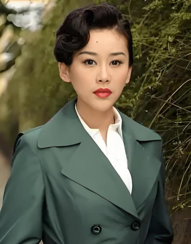 《特殊争夺》生死局！卧底教授接头遇险，怀表藏着致命秘密？
