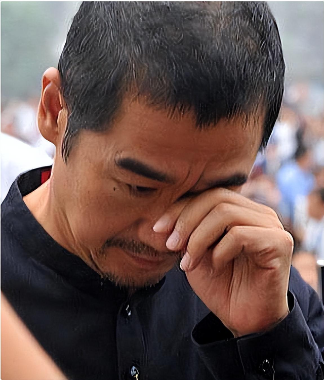 不到24小时，央媒四次点名张国立，王刚的话终于有人信了