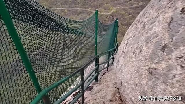 网红景区，接连出现“安全”事故！还是游客全责，景区无责吗？