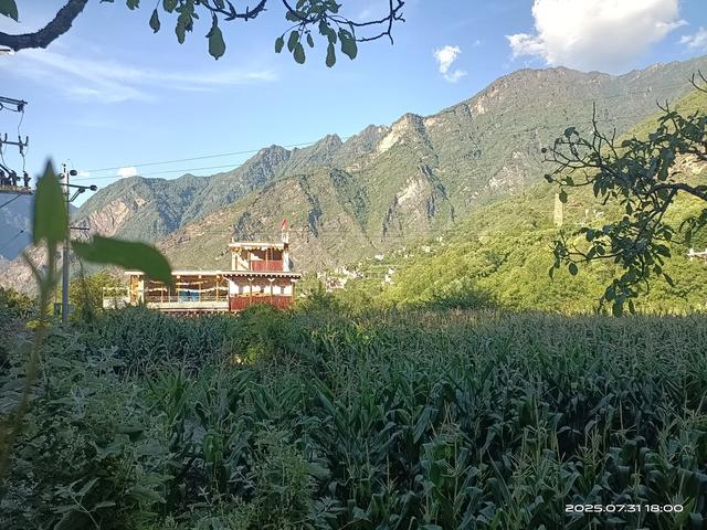 游四姑娘山，再到中路藏族