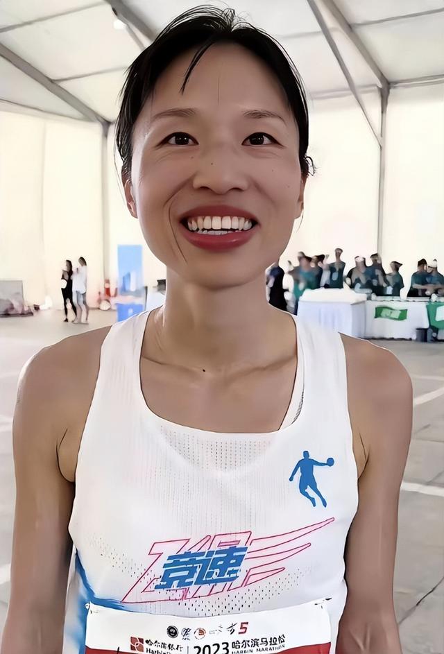 官媒发文，曝光张水华的真实处境，辞职是冰山一角	，白岩松没说错