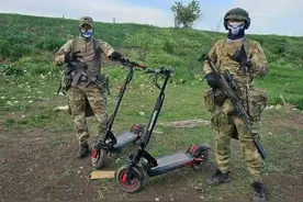 俄军前线装备新型单兵突击车！竟然是进口中国代驾司机的滑板车？图片