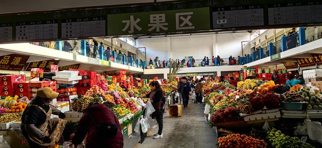 菜市场逆袭，逃离线上，年轻人弃外卖来打卡，烟火气赢了