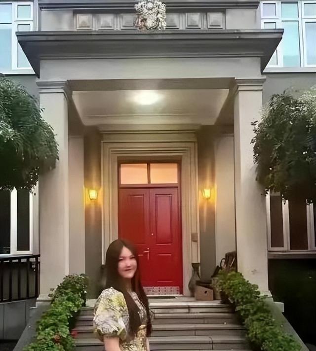 李湘在平台晒自家北京小院，大到让网友以为是景区，真的太有钱了