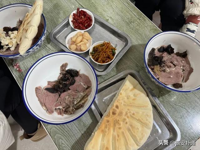 10万+人都馋的宝藏美食县城！西安出发一天往返！