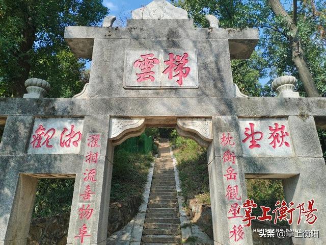 我为峰途丨紫金山：紫金乘云峰峦秀，一路风光到画楼