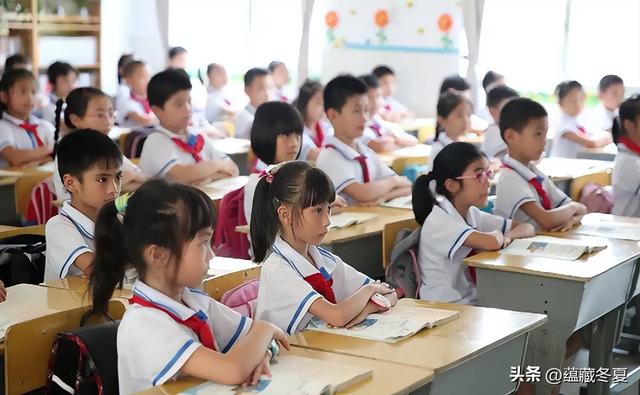 教育部扔下重磅炸弹：2026年开始，全国一律不准再买校外商业试卷