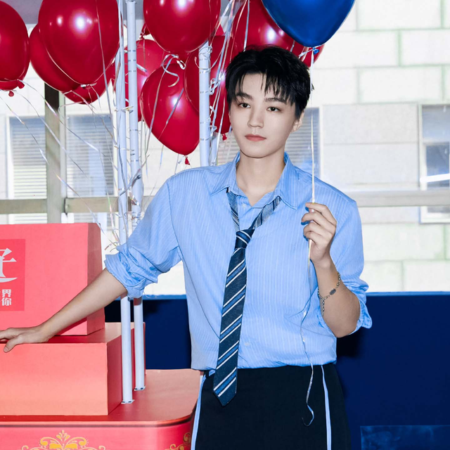 全红婵一句话让王俊凯掉粉10万！评论区吵翻：奥运冠军招谁惹谁了