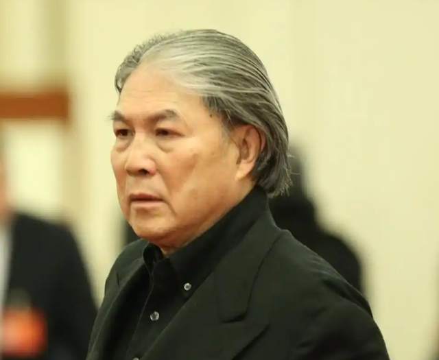 郭晶晶也没想到，79岁公公霍震霆再破天花板	，让整个豪门圈沉默了