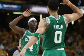 无冕的DPOY！34岁朱霍勒迪比斯玛特强，凭实力拿4年1.35亿大合同图片