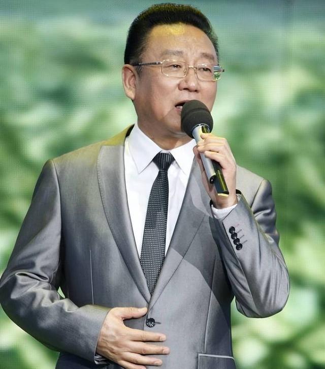 被开除军籍、全家移民、骗财骗色，蒋大为身上哪个标签是真的？