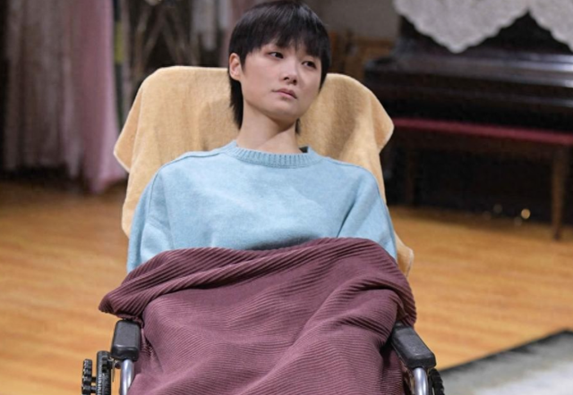 身价上亿有什么用？37岁患“不死癌症”的李宇春，给所有人提了醒