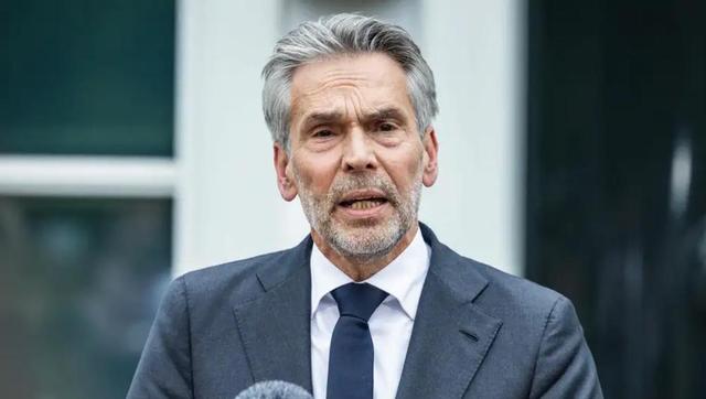 荷兰没料到已完全失控! 欧美准备收割中国的壁垒: 成为框死自己牢笼