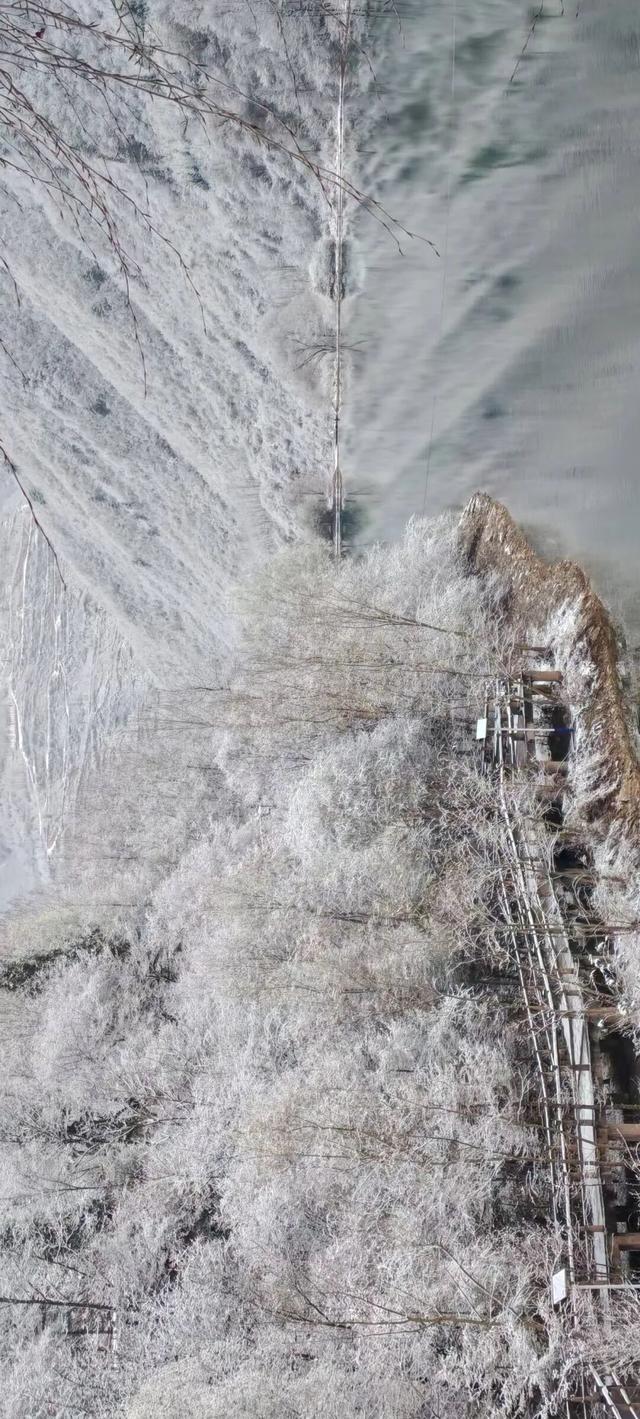 三月宕昌：一半冰雪未融，一半春意初生