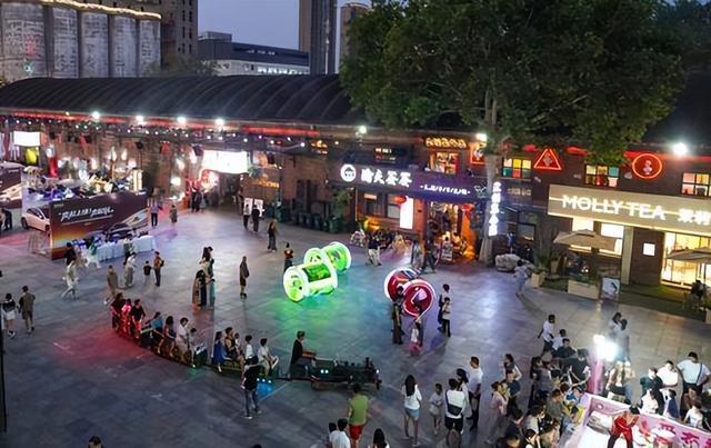 来郑州，怎能错过郑州记忆？上一秒穿越时光，下一秒拥抱潮流