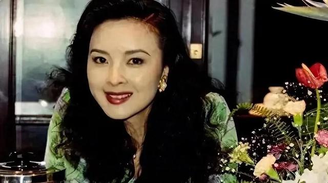 回国5天后安详离世！生前花20万美元盖学校，弥留之际包机回中国