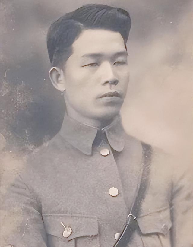 蒋介石临终前告诉蒋经国：我这一生只敬佩一人，畏惧两人!