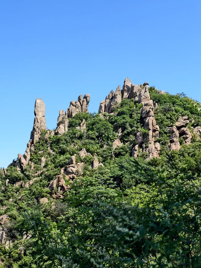 石家庄鹿泉区铜冶镇南寨村冷泉-风动石环穿