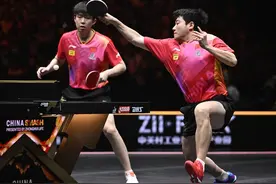 WTT中国大满贯-王楚钦/梁靖崑3-0进男双决赛 中国队提前包揽金银牌图片