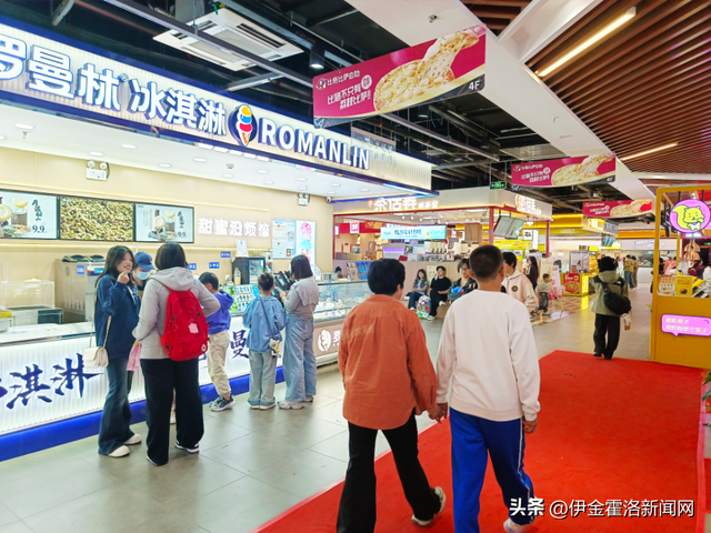 太火爆！伊旗双节接待游客42.4万人次！旅游收入突破3亿元！