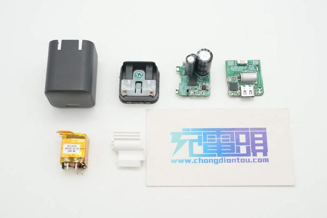 迷你级别的小巧精致，安克新款Nano 30W氮化镓充电器拆解