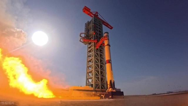 300万太空船票开售 2028首飞 平民太空时代远吗？