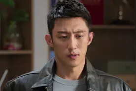 一张假脸毁掉整部剧！《他从火光中走来》男二，脸肿的像发面馒头图片