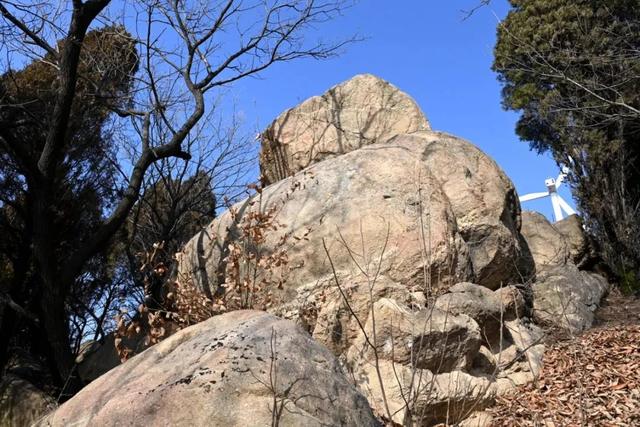 来泌阳罗汉山吧！品天地雄浑之美……