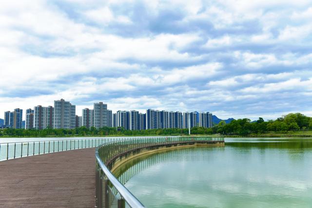 你好柳州热爱音乐节“拿捏”指南！龙湖吃住玩攻略打包完毕→