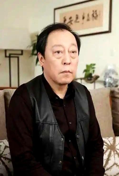 内娱首例！知名影星已被枪决，公司注销，倪大红，李雪健被牵连