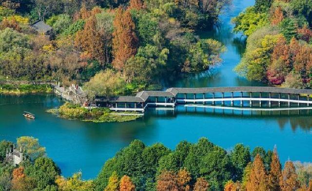 都说厦门比杭州还好，两地都去过，实话实说厦门很多地方不如杭州