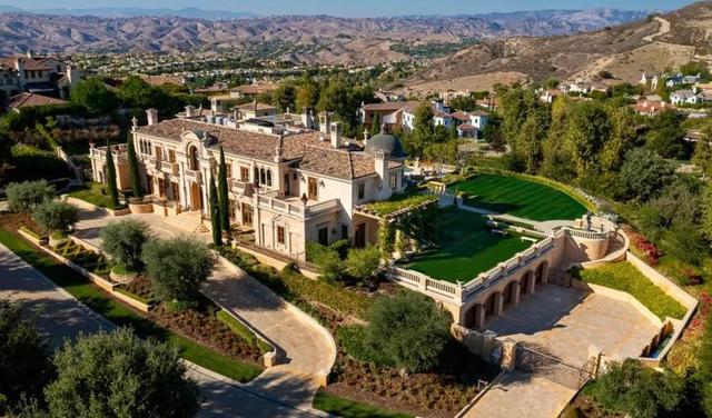 又揪出来一个巨贪，金额高达9.7亿	，首富夫人郝斌跨境逃亡失败了