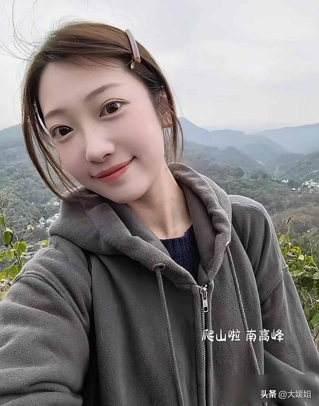 兔子警官李语蔚走红一年半现状：至今没转正，工作肉眼可见的疲惫