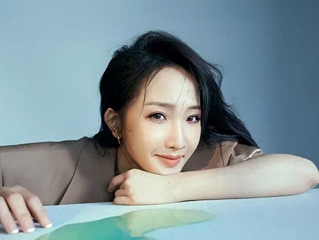 原来她早已离世，自己定墓园和寿衣，3200万遗产全给姐姐