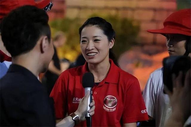 婚内包养奥运冠军，诈骗27位明星6000万，这名女人到底有何魅力
