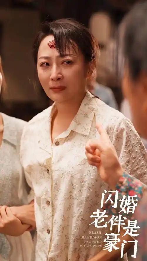 短剧招募陷阱：中老年人逐梦“霸总爹”，先交6980培训费？
