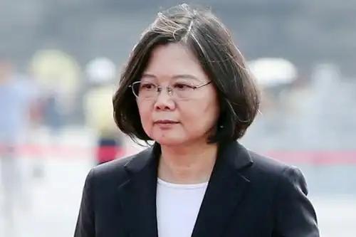 王毅外长发出统一最强音，向全世界通报两件事，中国再也不避讳