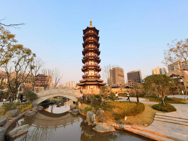 西昌，北方人“候鸟式”迁徙越冬的栖息地，四组密码帮你解锁缘由