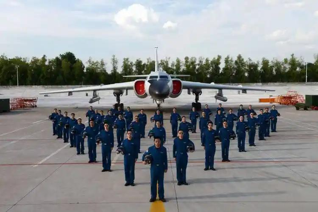 攻不了也守不住？中国空军在西藏上空，被印度空军足足欺负了40年