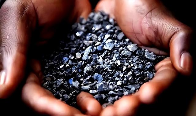 谈不拢就打！中国正式下达第77号令，对日涨价开始	，高市故作镇定