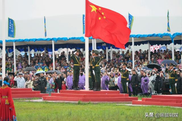 今天上午，内蒙古自治区第35届草原那达慕盛大开幕！