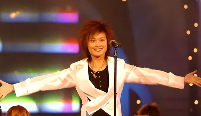 嫁法国老头真相大白5个月后，41岁李宇春近况曝出，一点也不意外